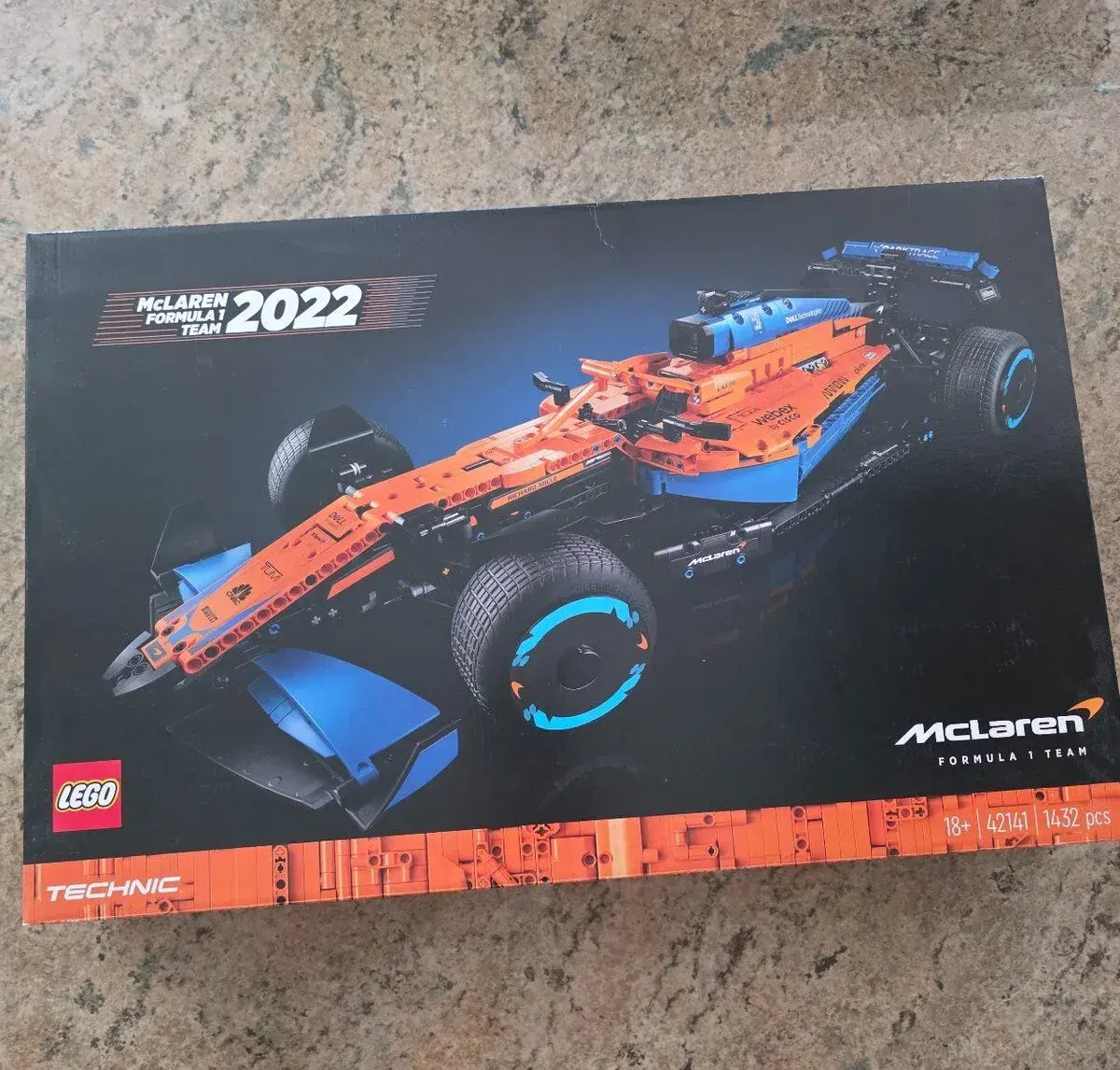 LEGO Technic 42141 McLaren Formula 1 – NEOTVORENÉ