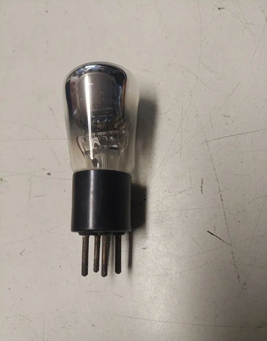 Elektrónka TELEFUNKEN