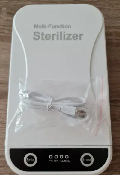 Multifunkčný sterilizátor s bezdrôtovou nabíjačkou