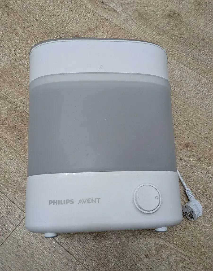 Sterilizátor fliaš Avent
