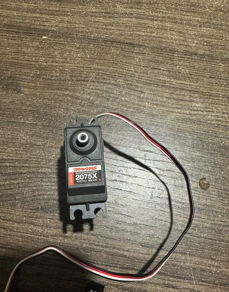 TRAXXAS SERVO 2075X 9KG.CM 0.17S BB MG VODEODOLNÉ