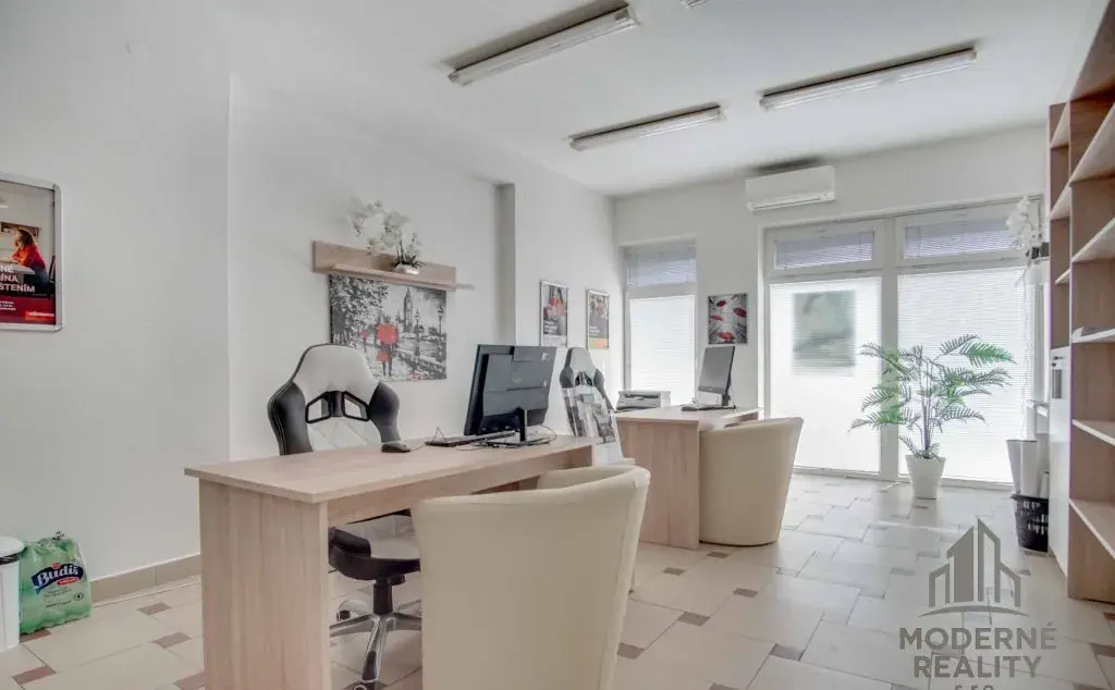 Na prenájom kancelária 26m2 v centre mesta na ul. M. R. Štef
