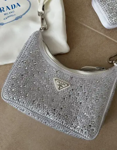 Prada kabelka