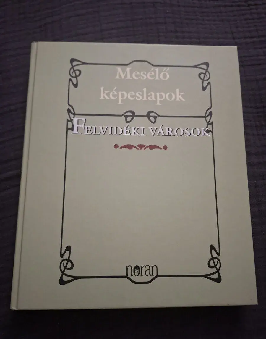 Pohľadnicová kniha Mesélő képeslapok