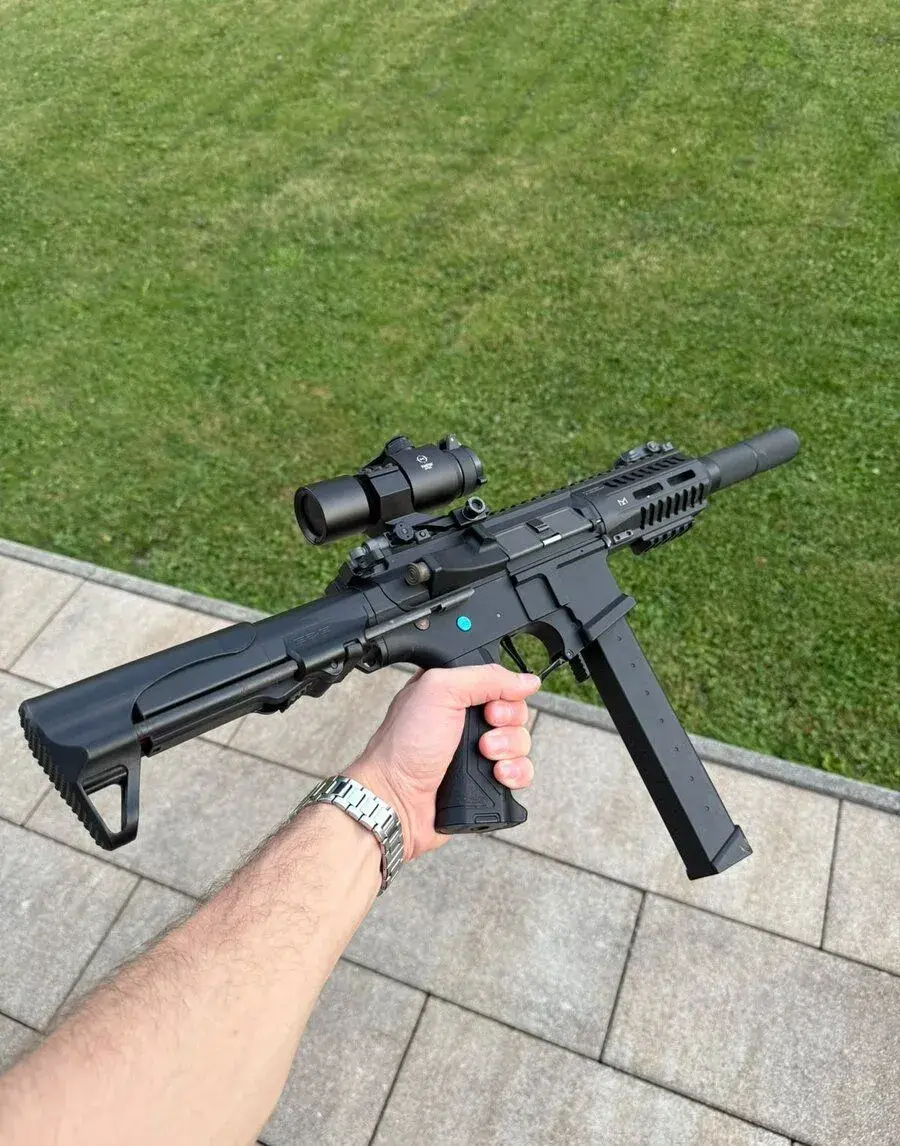 Airsoftová zbraň G&G ARP 9 + optika, tlmič, zásobníky