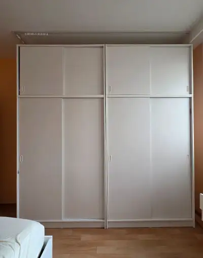 Šatníková skriňa