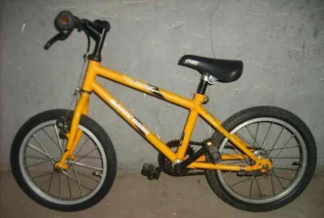 Detsky bicykel.