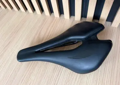 sedlo MOST Lynx Ultrafast Superflow L3 Carbon (šírka 145 mm)