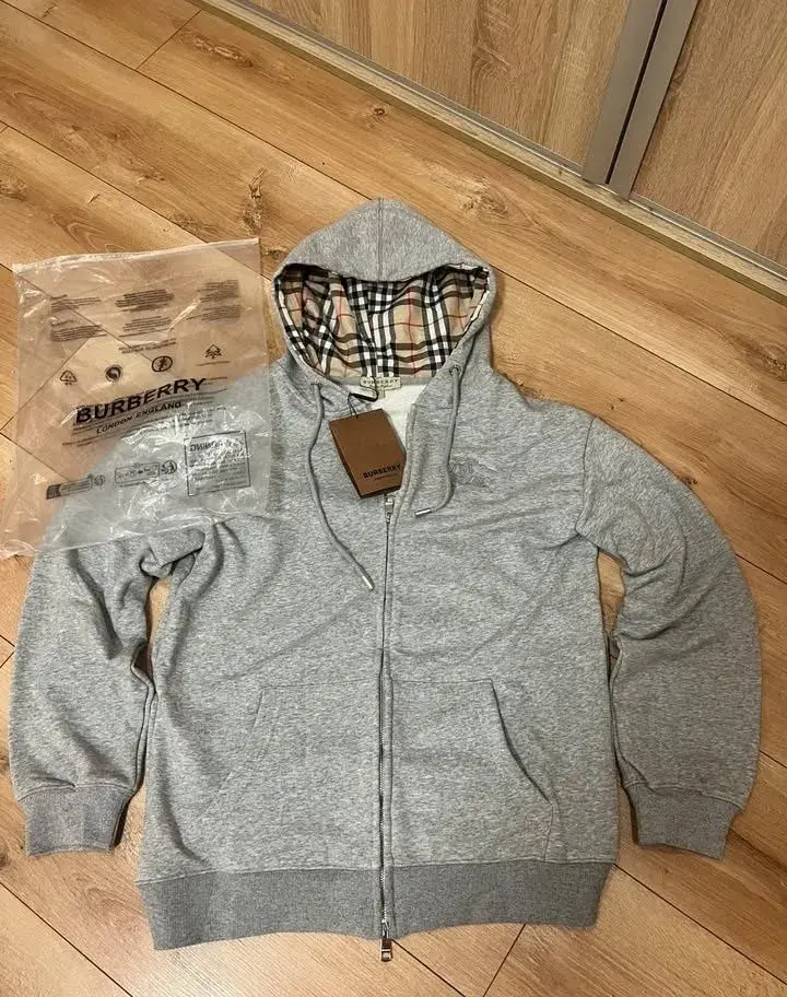 Burberry mikina