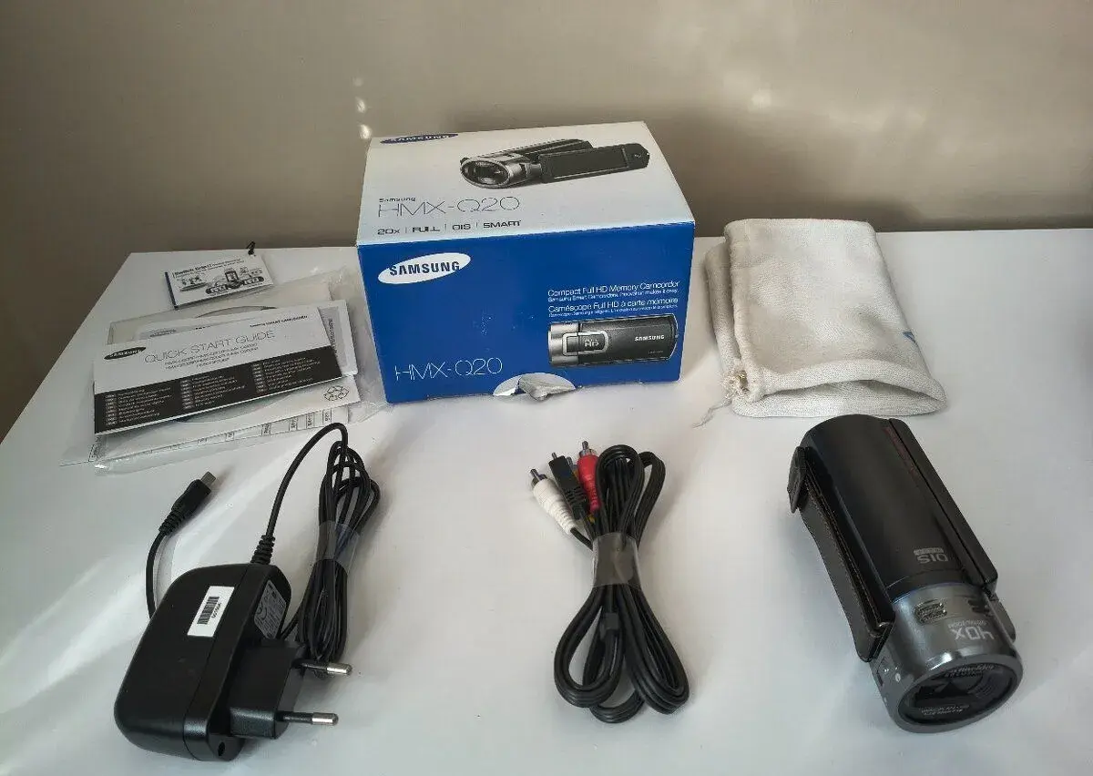 Samsung HMX-Q20