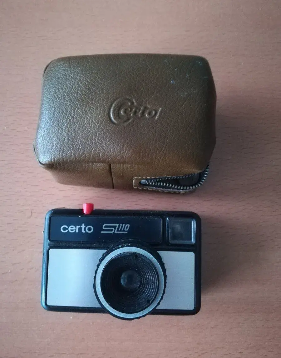 fotoaparat CERTO
