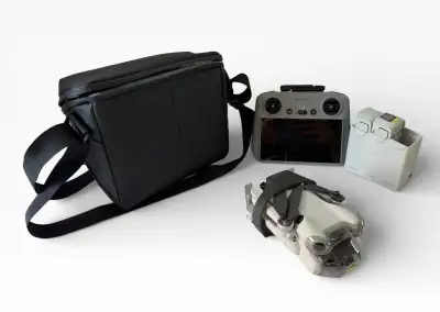 DJI Mini 4 Pro Fly More Combo