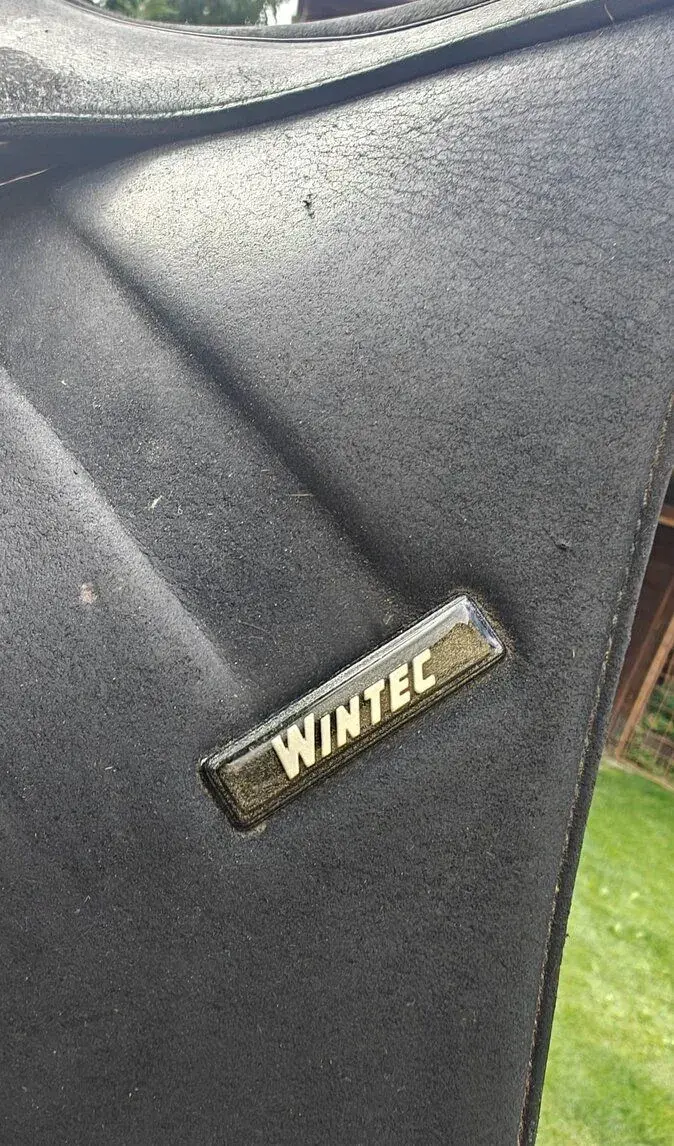 Drezurne sedlo Wintec