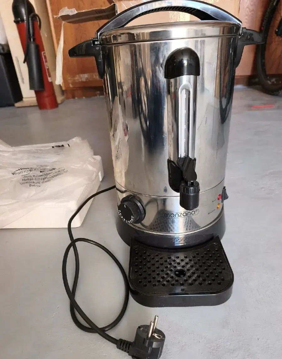 Varič na víno 6,8 L