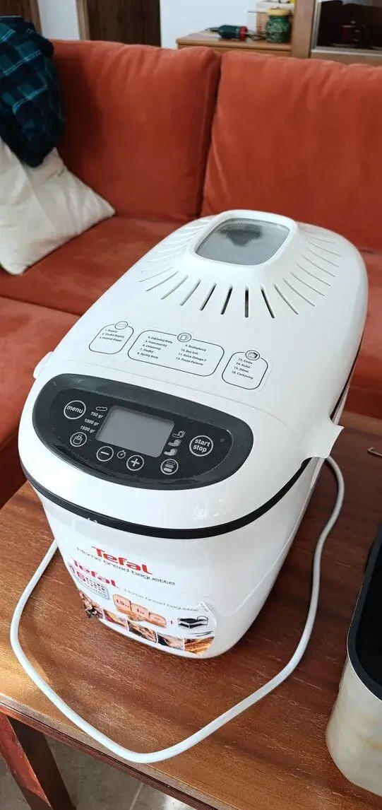 Domácu pekáreň Tefal