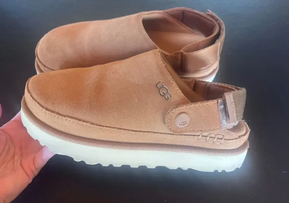 Topánky na platforme s otvorenou pätou - UGG