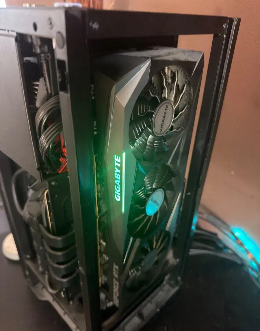 NVIDIA RTX3070 Gigabyte Gaming OC8GB