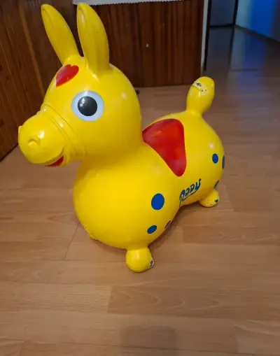 Nafukovací kôň Rody