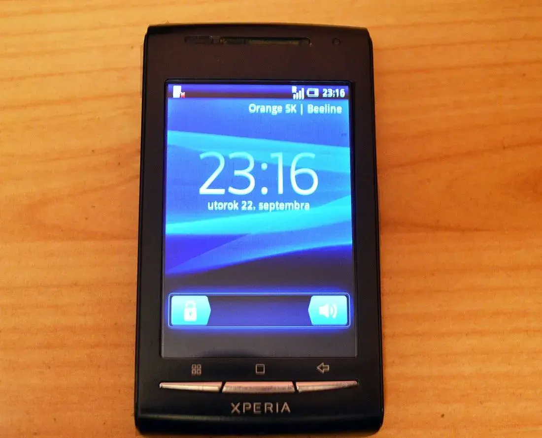 Mobil Sony Ericsson Xperia X8