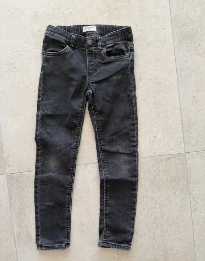 Detske dzinsy lindex 122