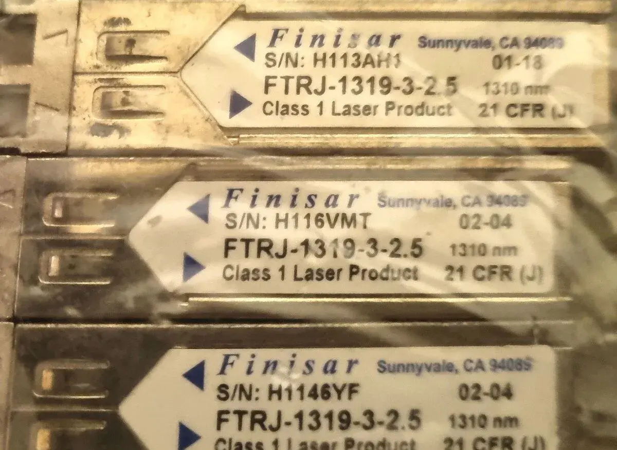 Finisar SFP optické moduly - hromadný balík (~211ks)