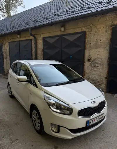 Kia Carens – 230 km