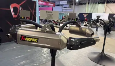 Nový Akrapovič Slip-On Line (Titán) Yamaha Ténéré 700 s ECE