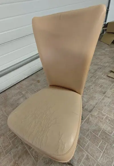 Kovove kunchy stolicky