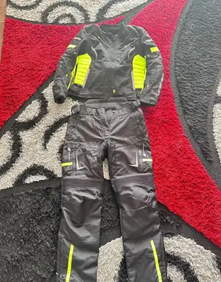 Dámsky set Street Racer ako nový