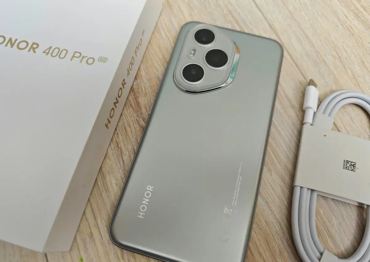 Honor 400 Pro 12GB/512GB, strieborny, top stav, zaruka
