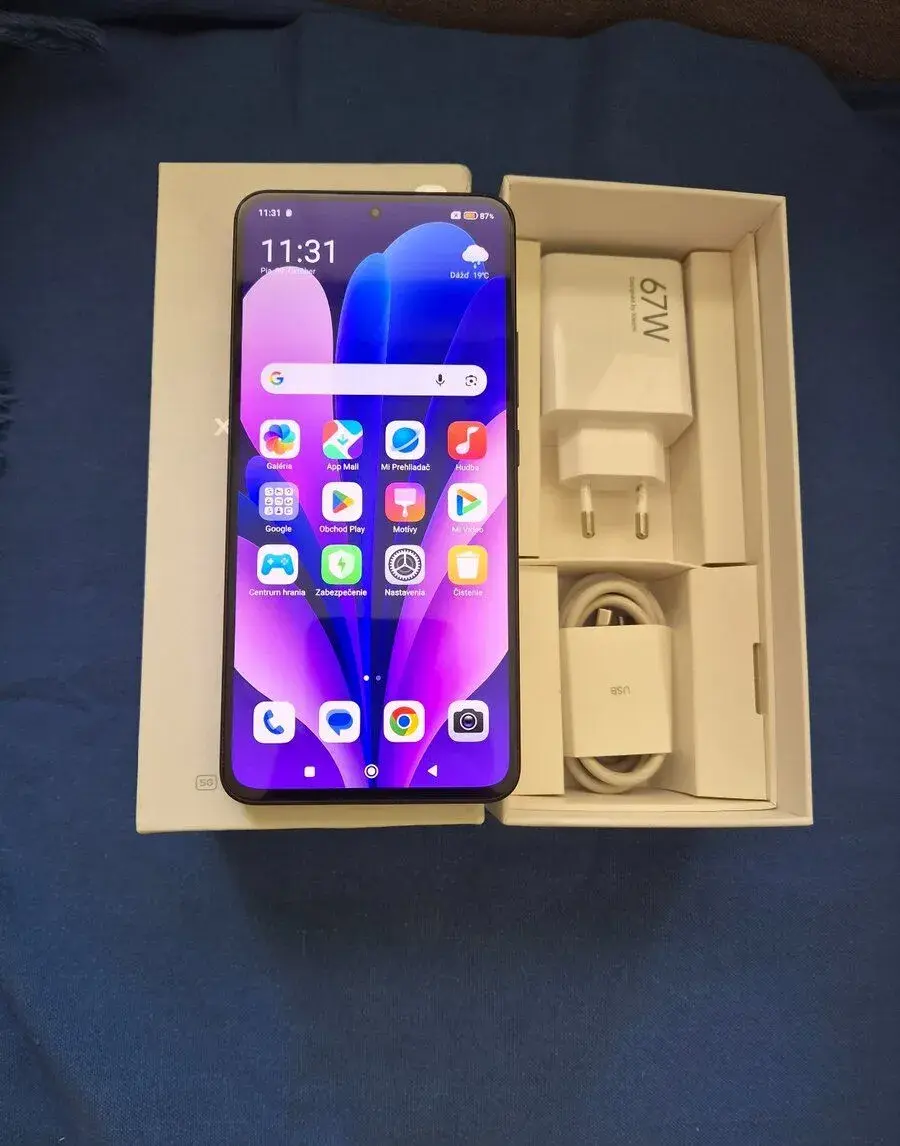 Xiaomi 13 T duos 8gb 256gb čierny v peknom stave minimálne z
