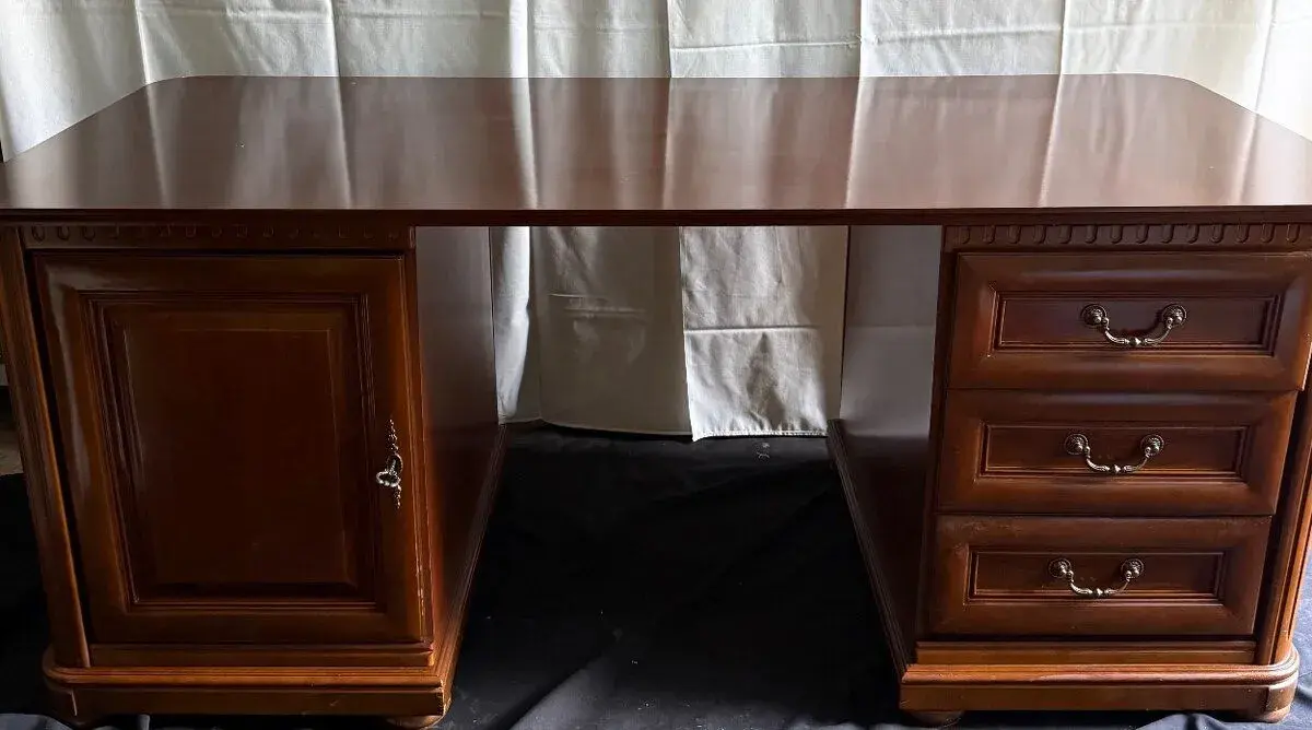 Klasický veľký kancelársky stôl – 176 cm
