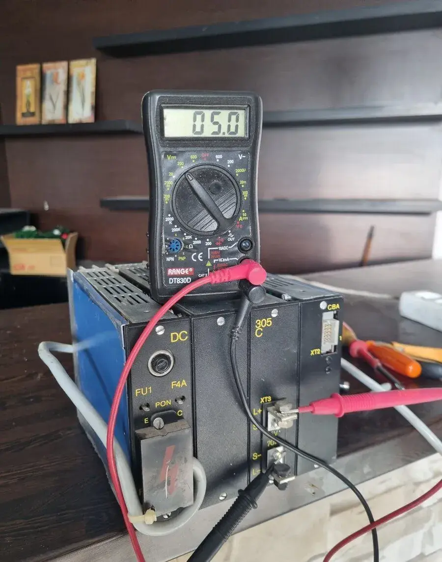 Elektrické zdroje napätia a prúdu
