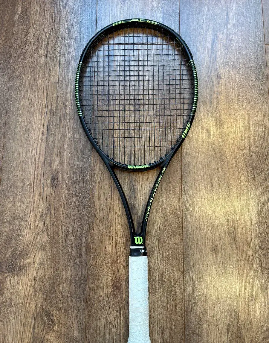 Wilson Blade 98 18×20 V5 304g