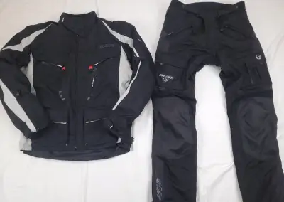 Büse Murano TT dvojdielna textilná moto kombinéza XL 54