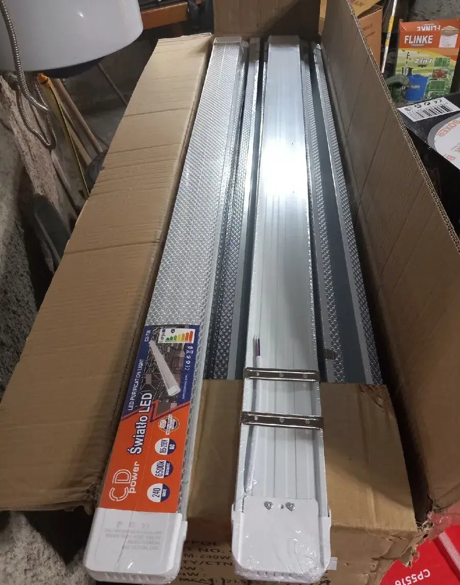 Led stropné svietidlo 120cm 3 rad 220V