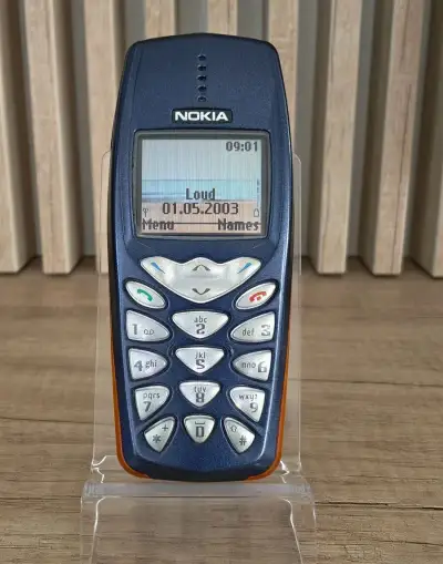 Nokia 3510i, malá vada displeja.