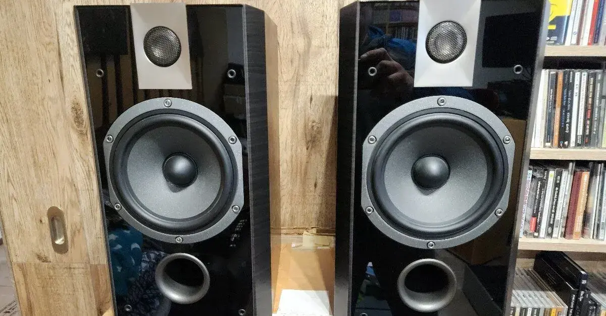 Reprosústavy Focal Chorus 806V
