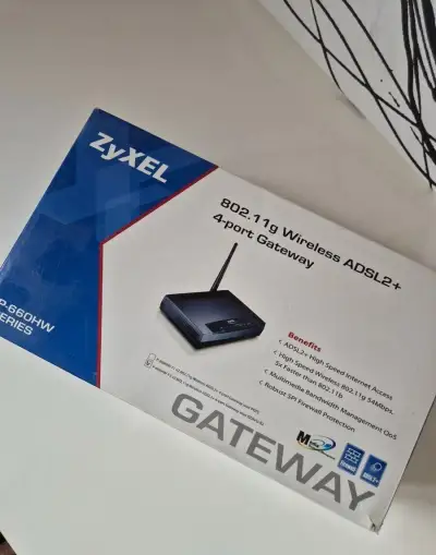 Router čierny, Zyxel