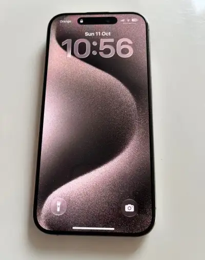 Apple iPhone 15 Pro 128 GB – Natural Titanium