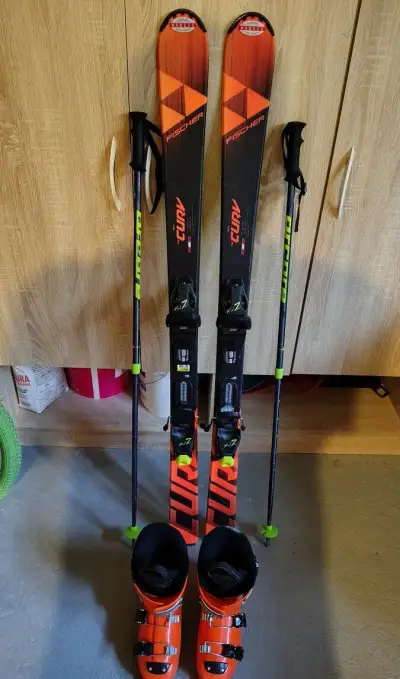 Detské lyže FISCHER 130 cm + lyžiarky + palice