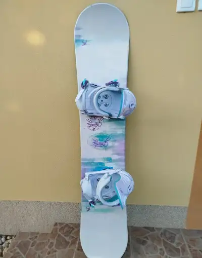 Dievčenský snowboard