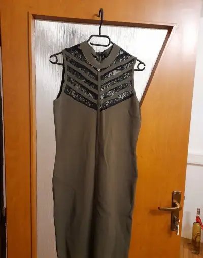 NOVÉ GUESS origiinal svetrikove saty z cipkou L