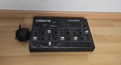 Vonyx STM2290 / DJ mixážny pult / USB / Bluetooth