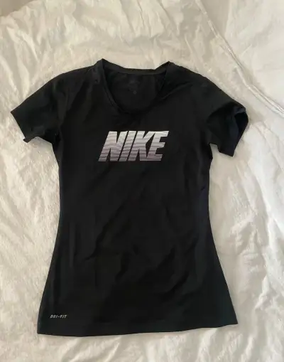 Nike športové tričko