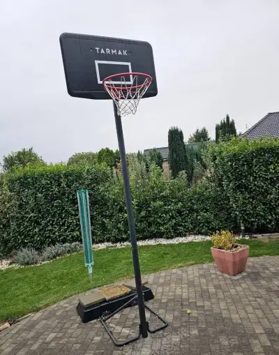 Exterierový basketbalový koš