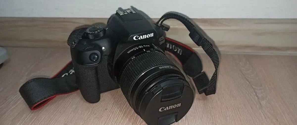 Canon EOS 1300 a príslušenstvo