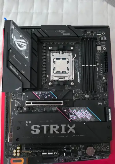 AMD Ryzen 9 9950x3d, Asus rog strix B850-E gaming wifi