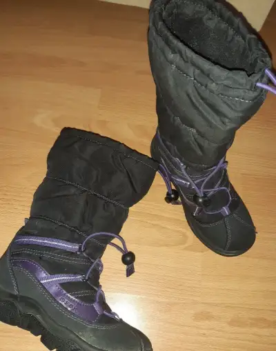 Zimné cizmy zn.Geox, veľ. 29