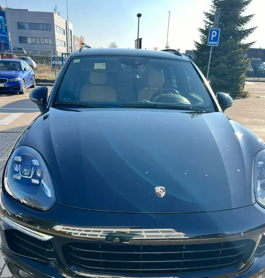 PORCHE
